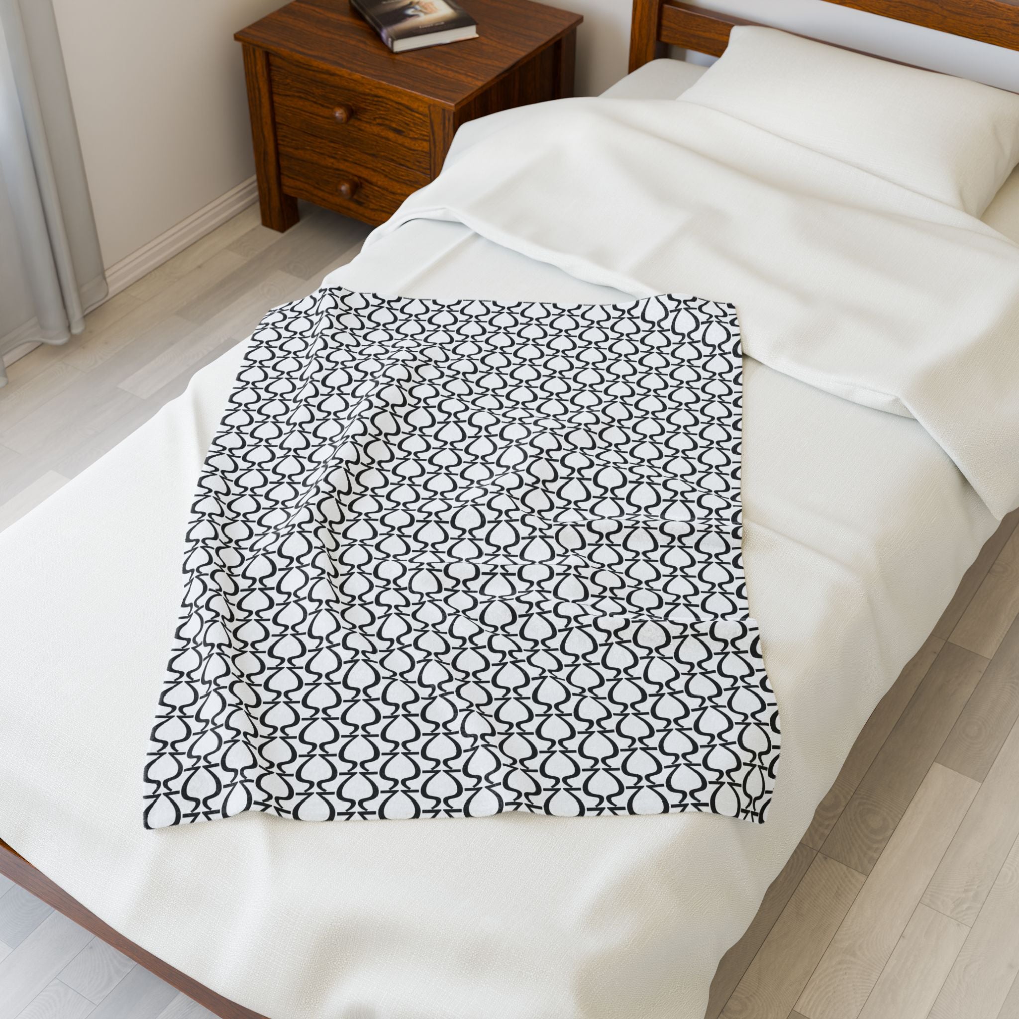 Ellen Velveteen Plush Blanket